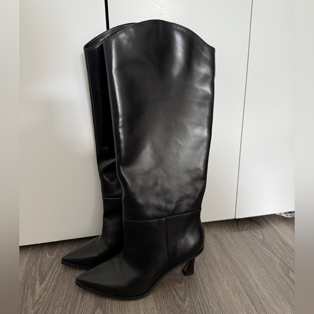 Vince Camuto Emily Travis Black Leather Knee High kitten heel Boots